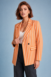 Blazer orange rayé coupe ample | Vue rapprochée | Lounelle Paris