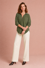 Top a maglia goffrata con collo camicia