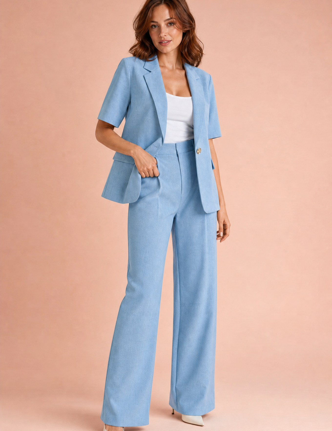 Tailleur pantalon bleu clair manches courtes | Vue de face | Lounelle Paris