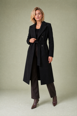 Cappotto lungo con cintura e colletto tailleur