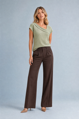 T-shirt beige colletto asimmetrico drappeggiato