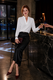 Blouse fluide col en V | Deuxième photo lifestyle | Lounelle Paris