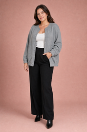 Veste grise mi-longue ample | Porté sur une autre silhouette | Lounelle Paris