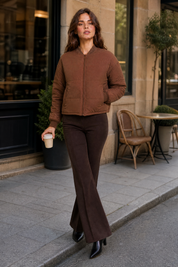 Veste matelassée courte col baseball | Variante Marron - Lifestyle | Lounelle Paris