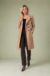 Manteau long ceinturé à col tailleur | Vue de face | Lounelle Paris