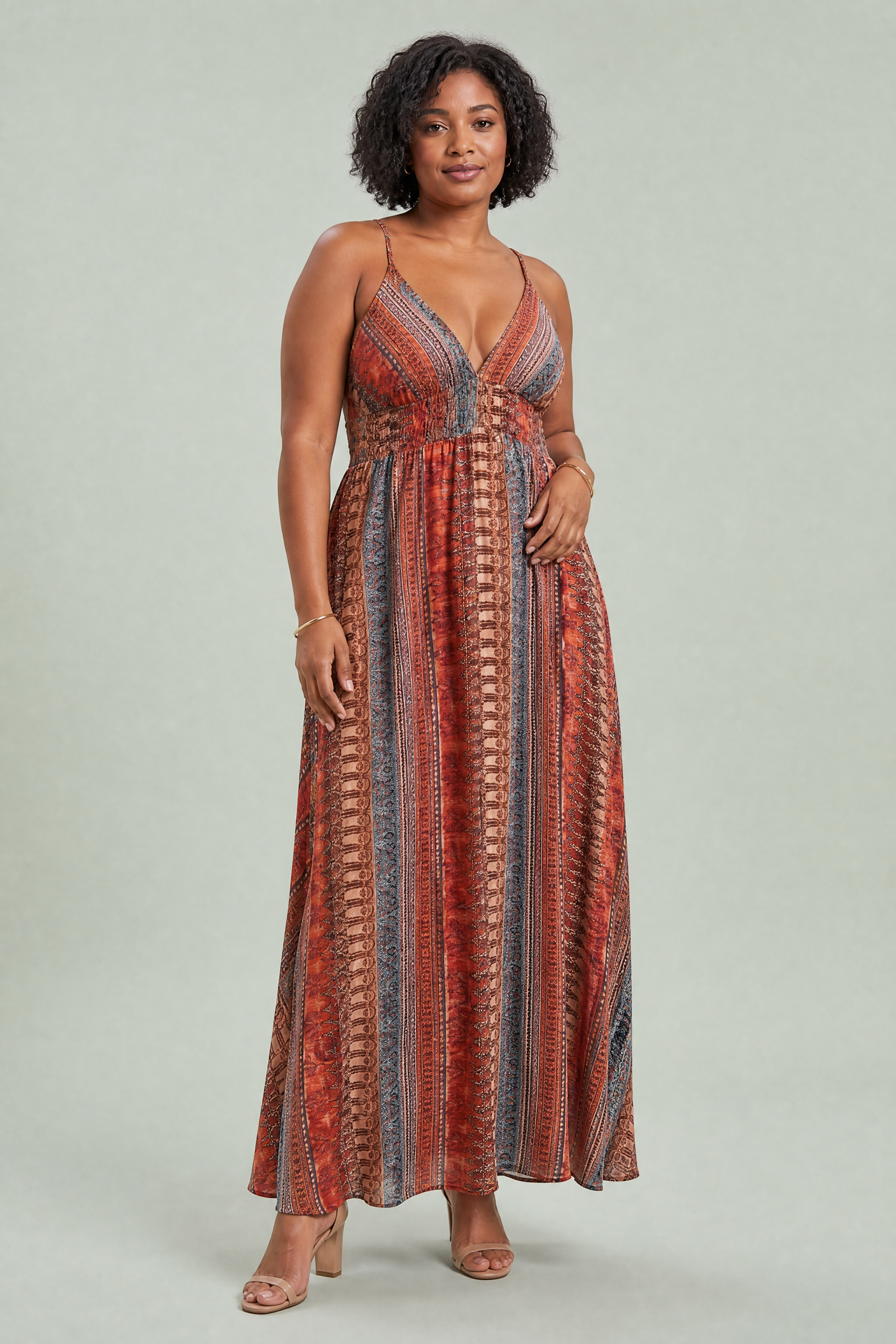 Robe longue fluide dos nu | Porté sur une autre silhouette | Lounelle Paris