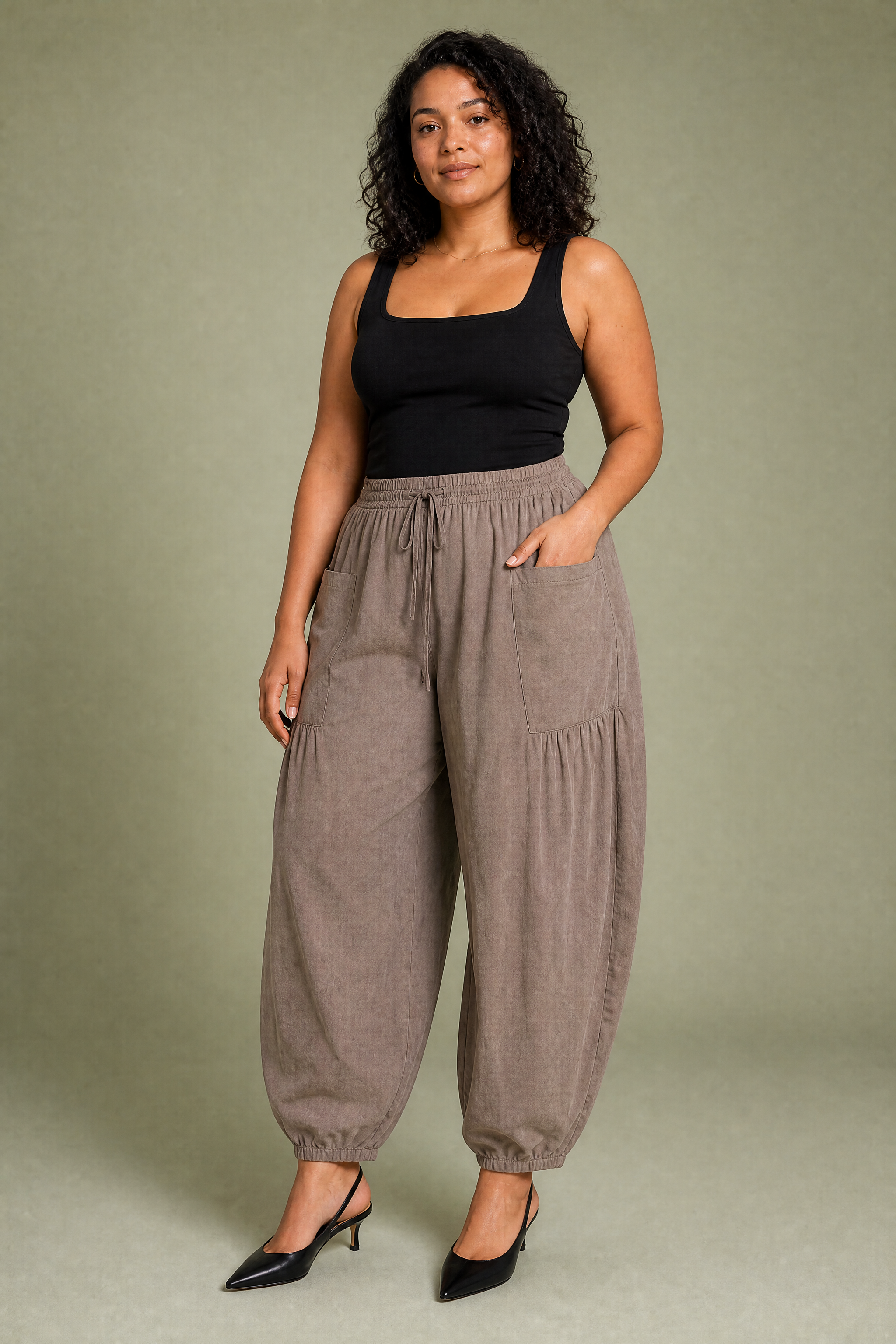 Pantalon large taille haute plissé | Porté sur une autre silhouette | Lounelle Paris
