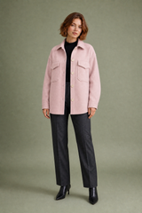 Cappotto semilungo ampio con risvolti