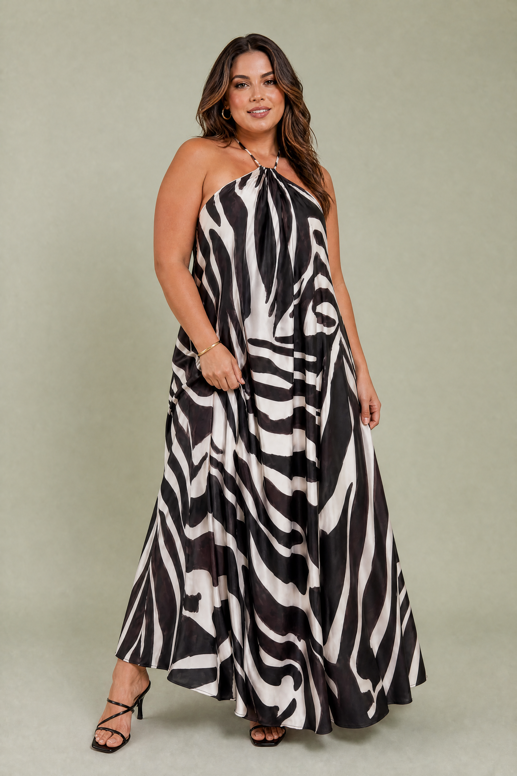 Robe longue col licou imprimé animalier | Porté sur une silhouette plus ronde | Lounelle Paris