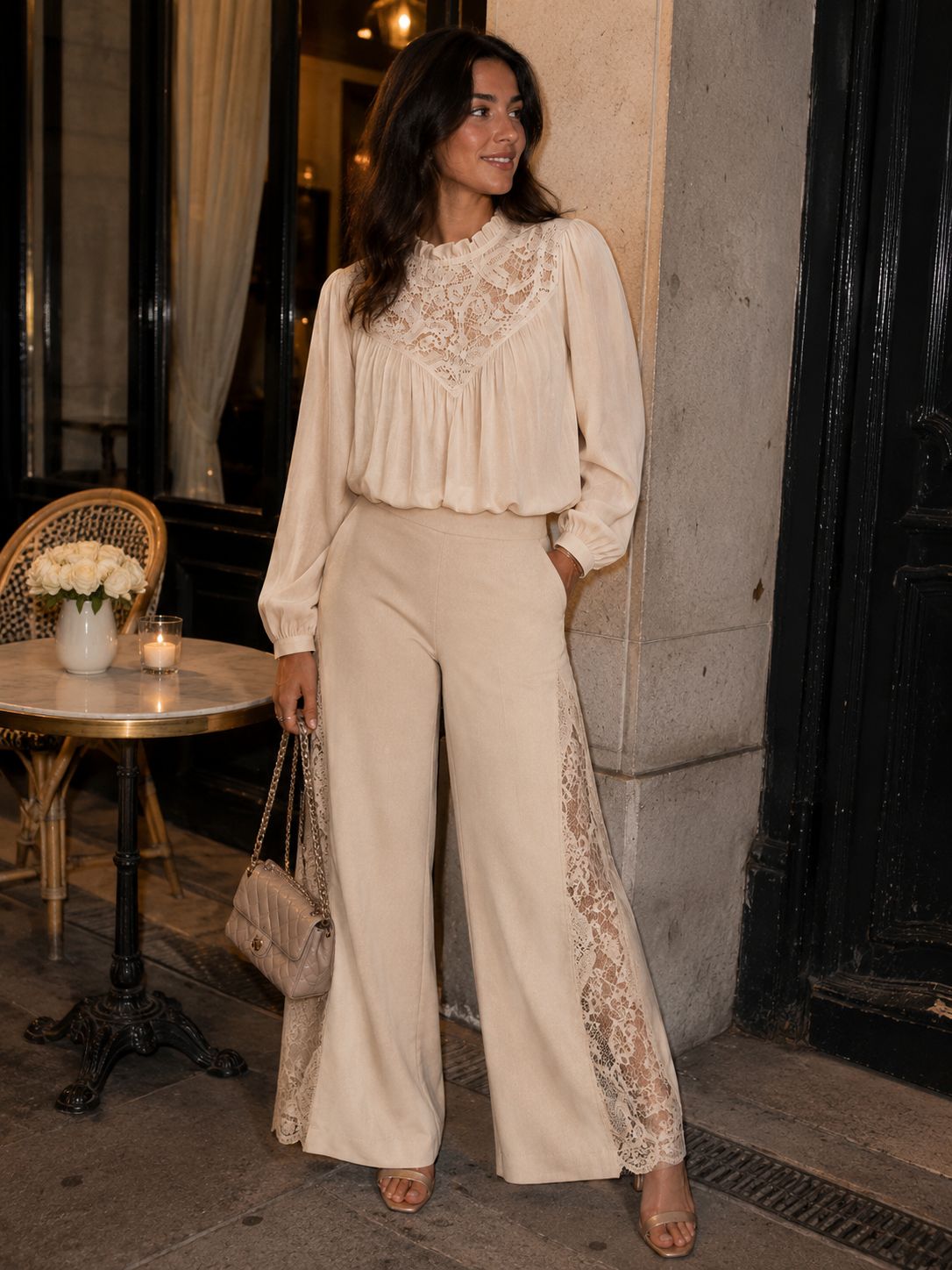 Blusa con colletto a volant e maniche a sbuffo