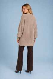 Gilet long beige manches bouffantes | Vue de dos | Lounelle Paris