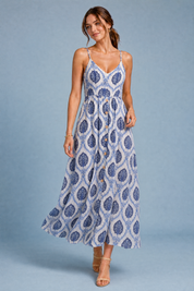 Robe longue blanche fines bretelles | Vue en mouvement | Lounelle Paris
