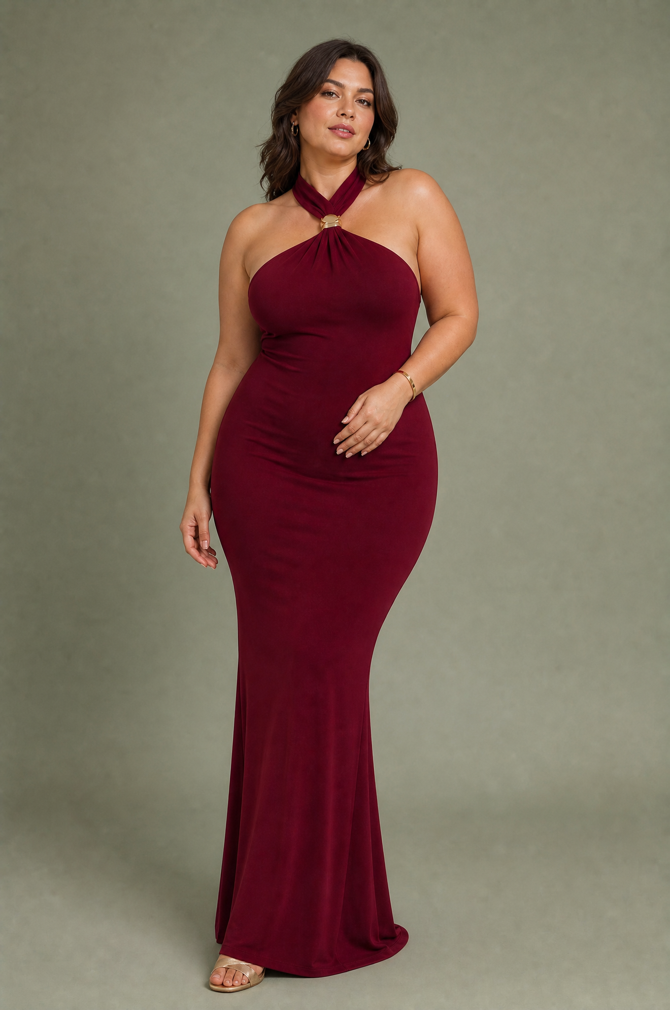 Robe longue ajustée col licou | Porté sur une silhouette plus ronde | Lounelle Paris