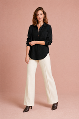Top a maglia goffrata con collo camicia