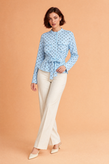 Giacca camicia azzurra a pois