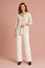 Top a maglia goffrata con collo camicia