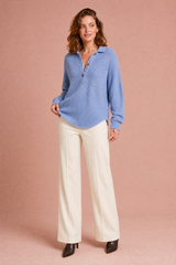 Top a maglia goffrata con collo camicia