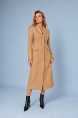 Cappotto lungo scollato con bavero da tailleur