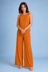 Abito fluido con pantalone largo