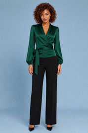 Blouse satinée cache-cœur | Variante Vert | Lounelle Paris