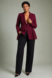 Blazer ajusté à dentelle | Porté sur une autre silhouette | Lounelle Paris