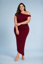 Robe longue asymétrique moulante | Porté sur une silhouette plus ronde | Lounelle Paris