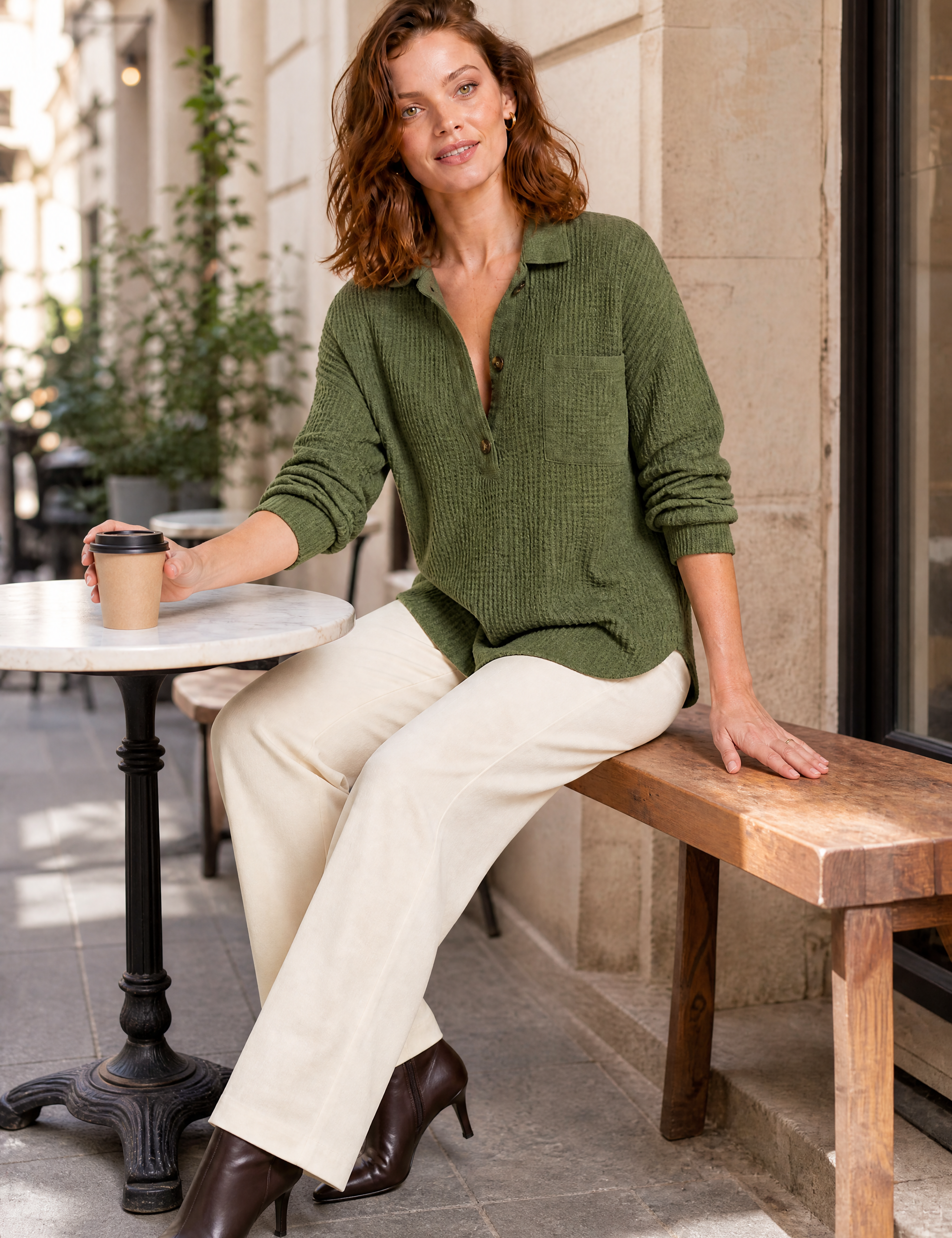 Top maille gaufrée col chemise | Variante Vert - Lifestyle | Lounelle Paris