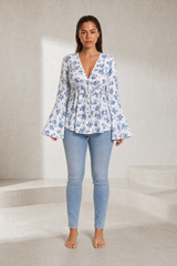 Blouse fleurie col V manches évasées