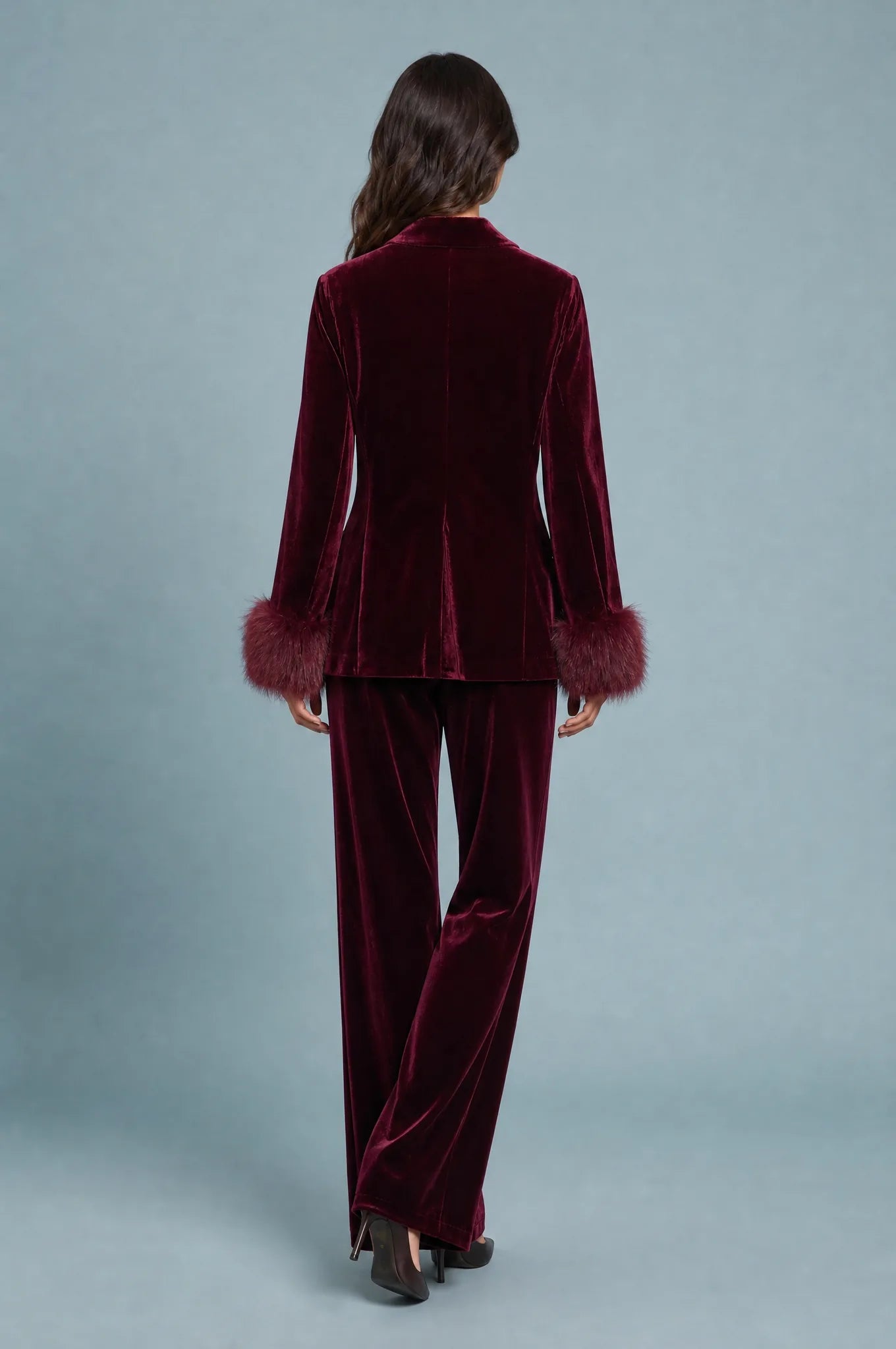 Ensemble velours bordeaux pantalon large | Vue de dos | Lounelle Paris