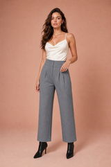 Pantaloni tailleur a righe a vita alta