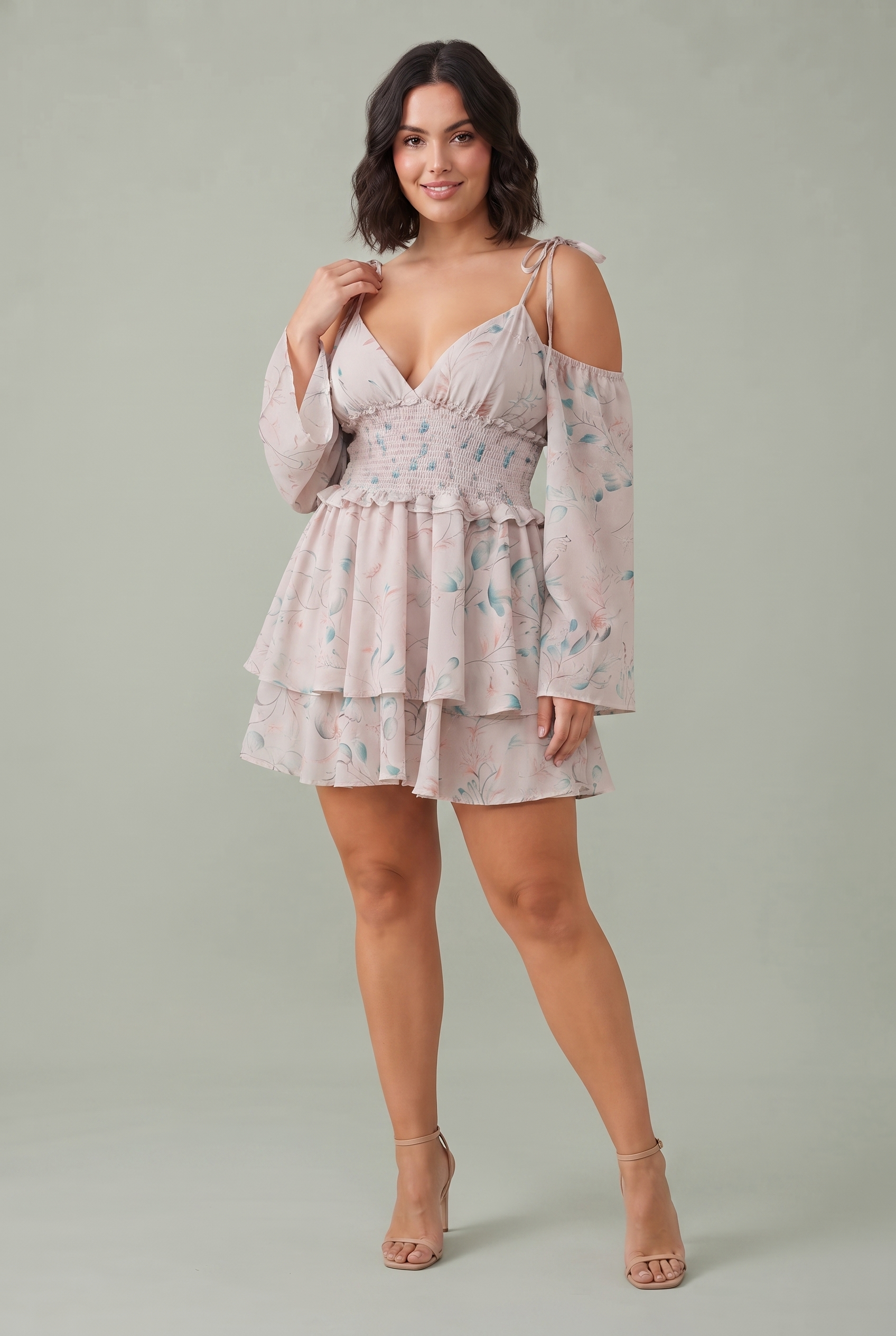 Robe fluide à bretelles et volants | Porté sur une silhouette plus ronde | Lounelle Paris