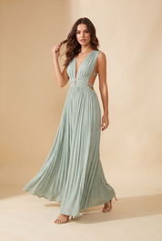 Robe longue vert sauge plissée taille nouée | Vue de face | Lounelle Paris
