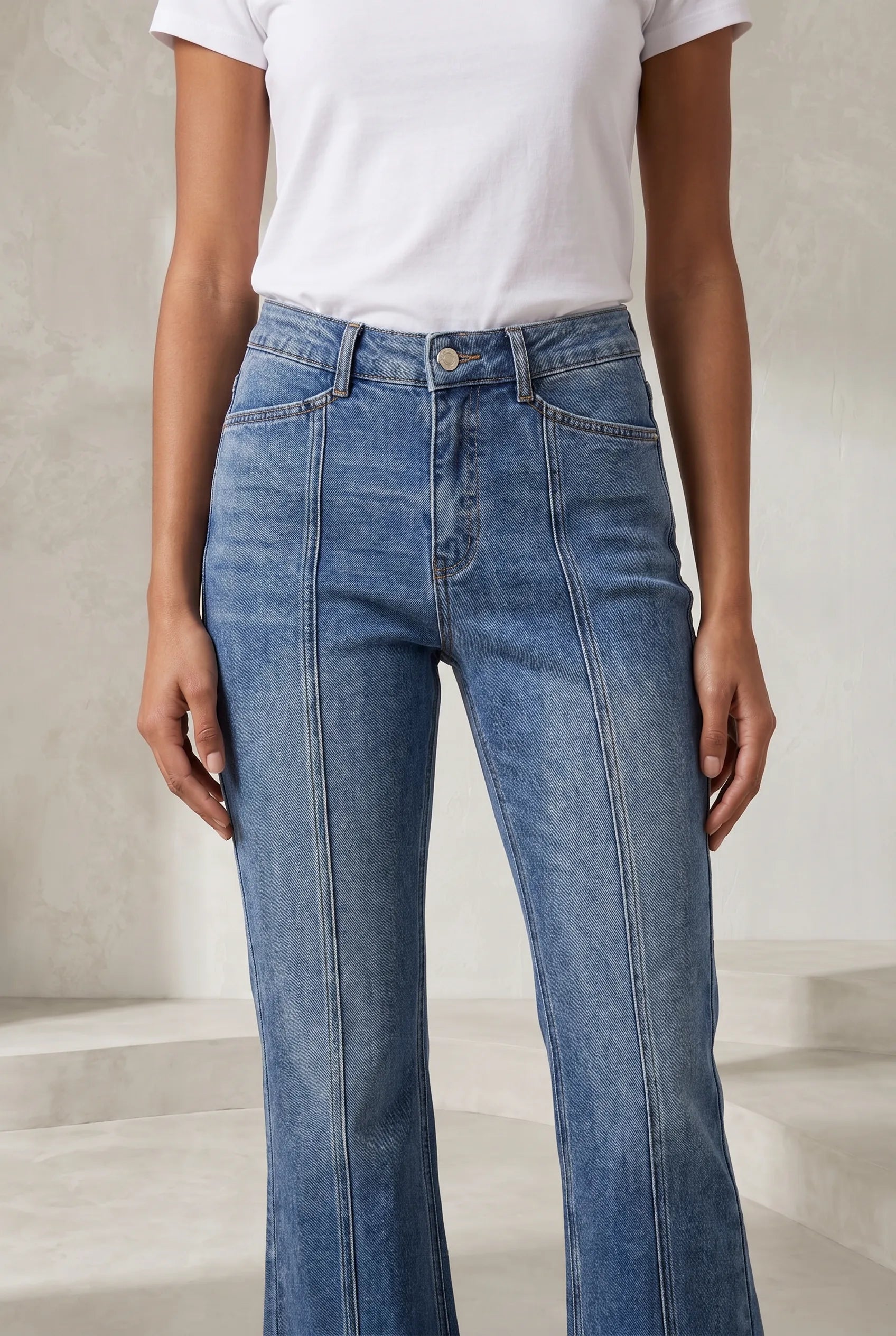 Jean bleu évasé taille mi-haute | Lounelle Paris