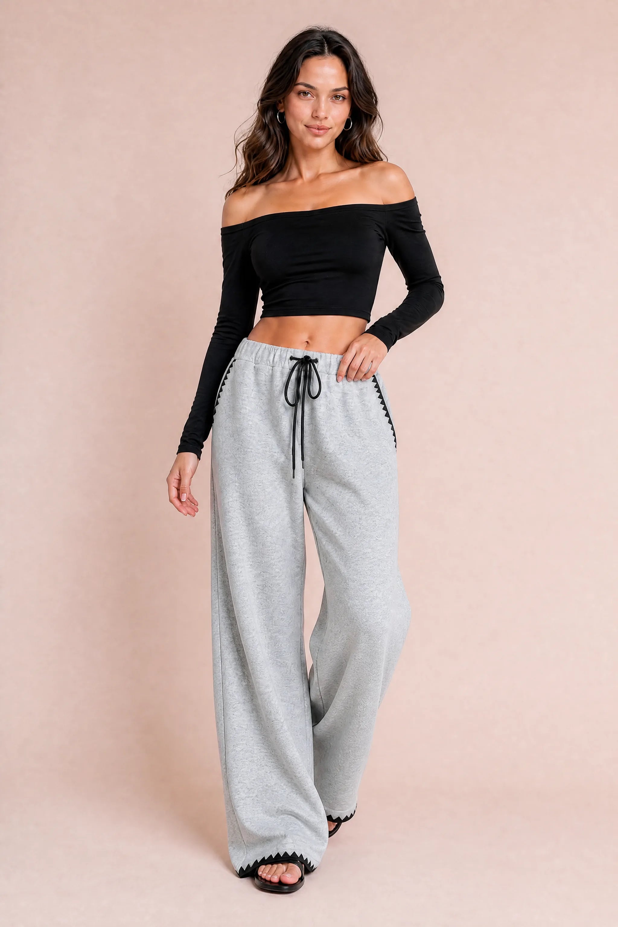 Pantalon gris large taille haute | Vue en mouvement | Lounelle Paris
