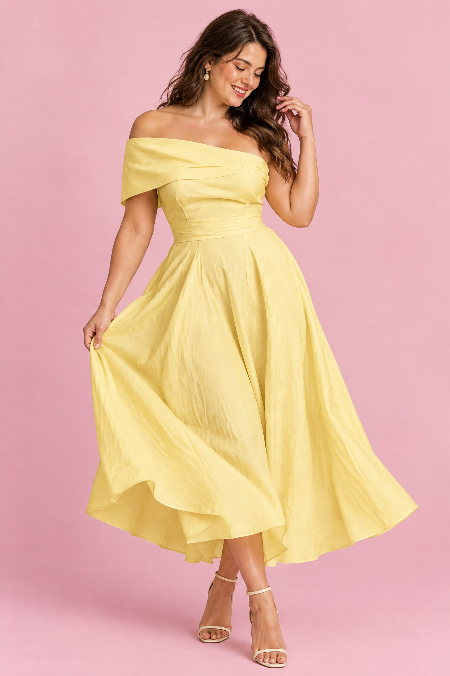 Robe asymétrique jaune à épaules dénudées | Porté sur une autre silhouette | Lounelle Paris