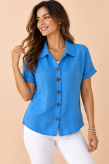 Camicia blu a maniche corte con colletto