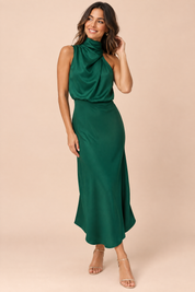Robe midi trapèze vert foncé à col foulard | Vue de face | Lounelle Paris