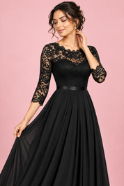Robe longue noire à empiècement en dentelle | Vue rapprochée | Lounelle Paris