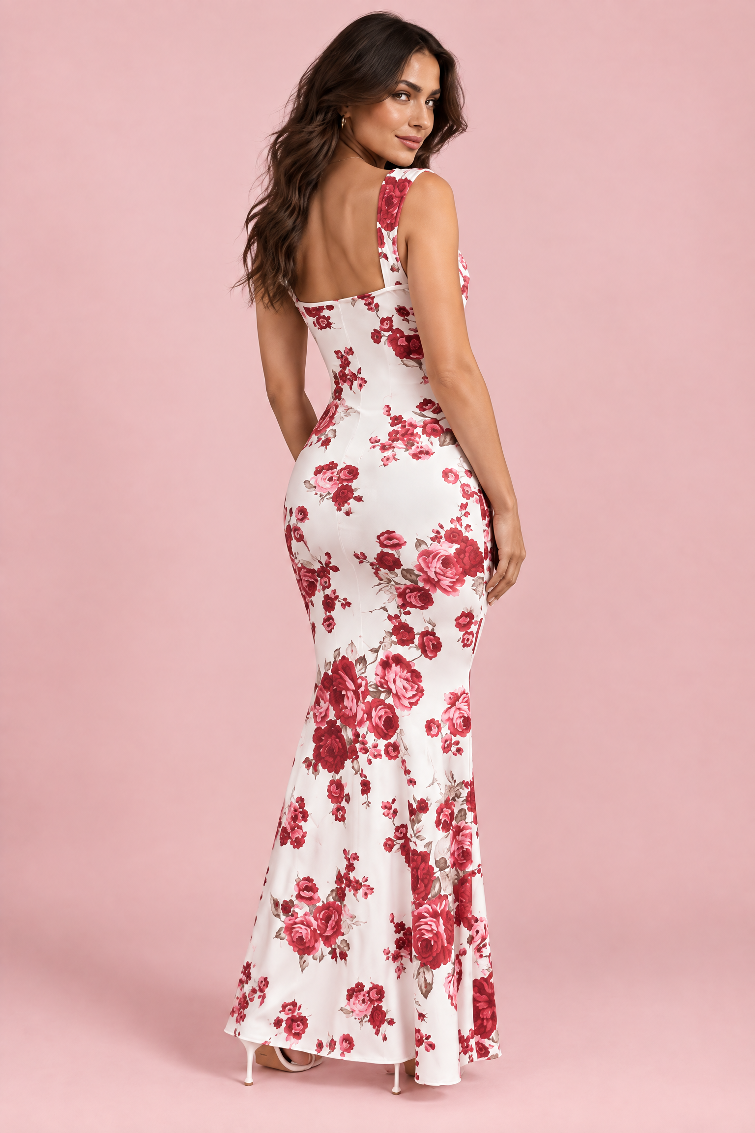 Robe longue blanche à imprimé floral et décolleté plongeant | Vue de dos | Lounelle Paris
