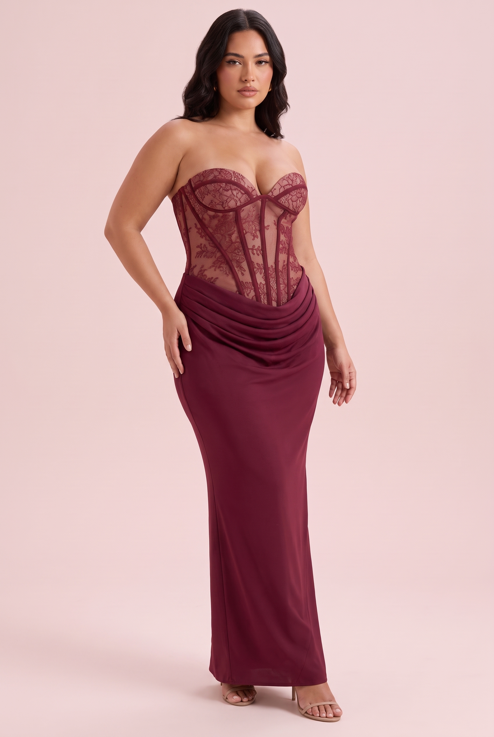 Robe longue bustier à corsage corset bordeaux | Porté sur une autre silhouette | Lounelle Paris