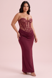 Robe longue bustier à corsage corset bordeaux | Porté sur une autre silhouette | Lounelle Paris