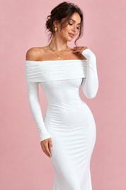Robe longue blanche asymétrique à fronces et drapé | Vue rapprochée | Lounelle Paris