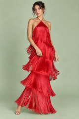 Abito lungo rosso con scollo all’americana e frange a balze
