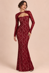 Abito lungo rosso in pizzo con scollo a cuore