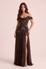 Abito marrone con dettagli cut-out e scollo drappeggiato