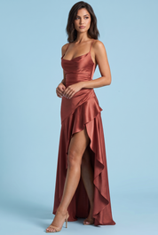 Robe asymétrique rouille à col bénitier | Vue de face | Lounelle Paris