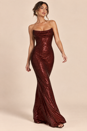 Robe longue à sequins bordeaux, col bénitier | Vue en mouvement | Lounelle Paris