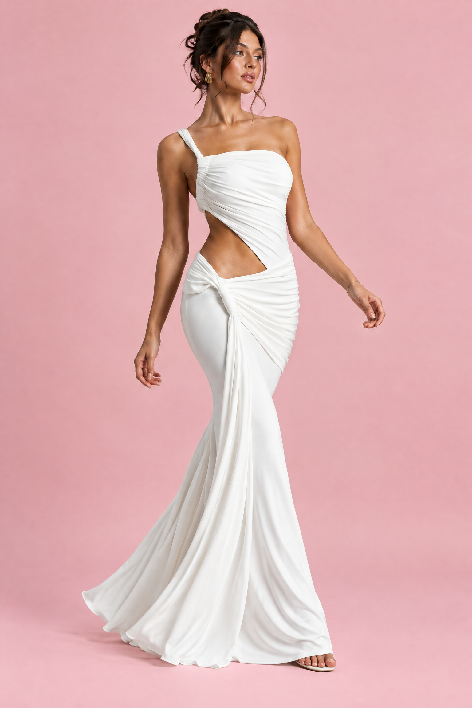 Robe asymétrique blanche à découpe | Vue en mouvement | Lounelle Paris