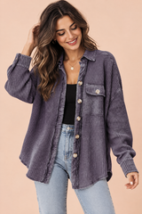 Camicia-giacca viola con dettagli sfrangiati