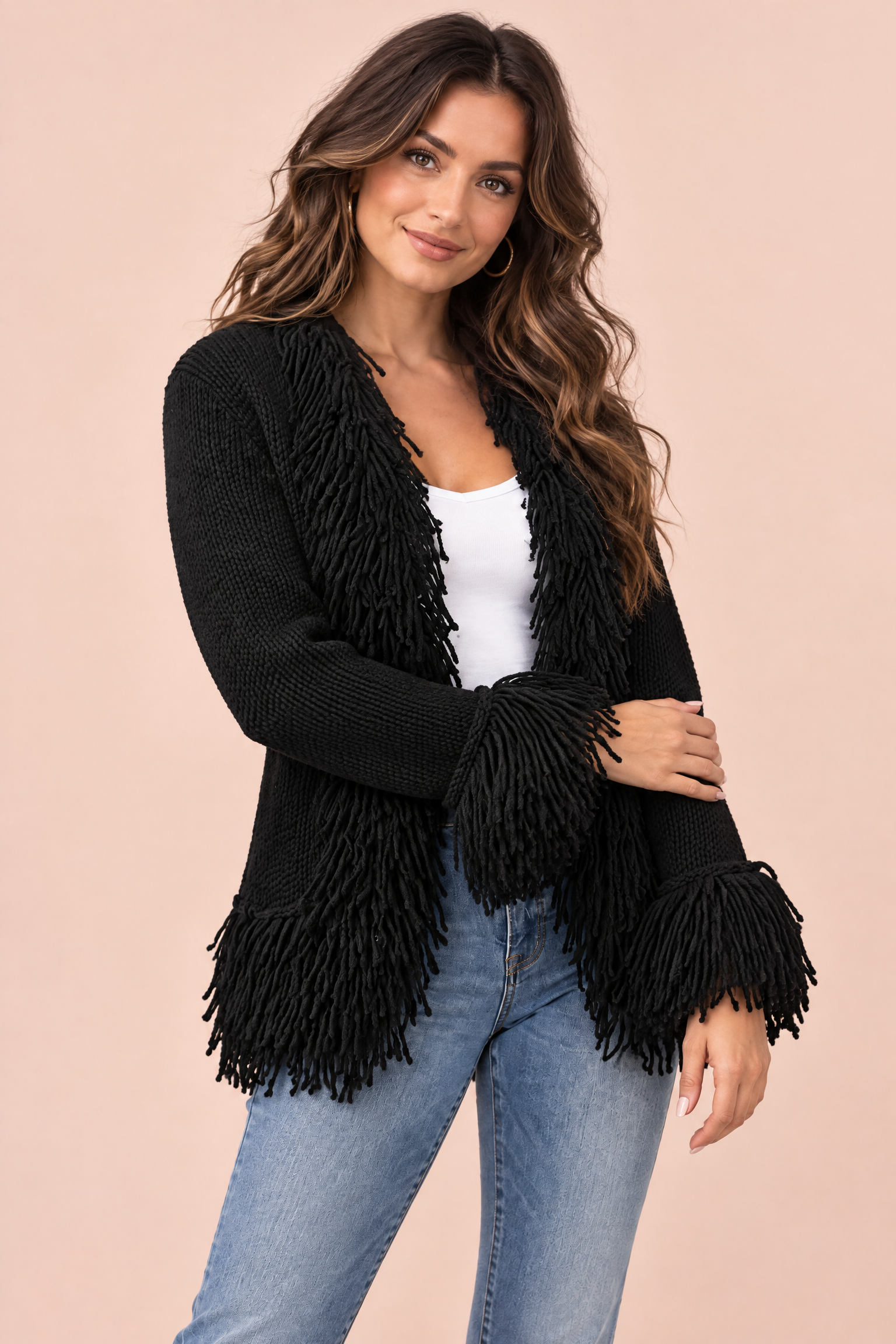Gilet noir à franges | Vue rapprochée | Lounelle Paris